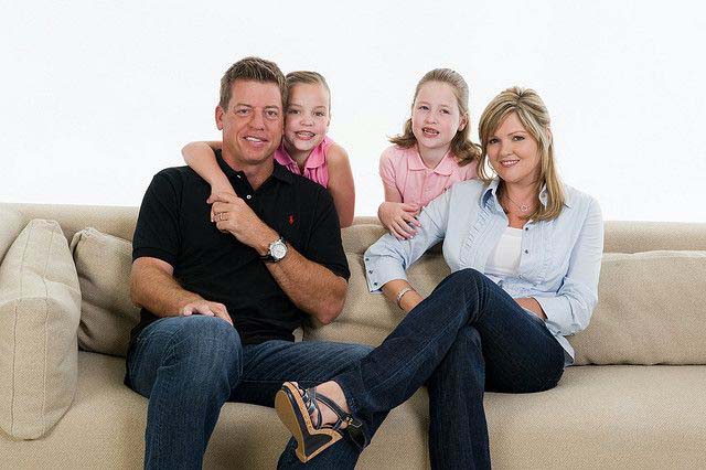 Image of Rhonda Worthey with her Ex-husband, Troy Aikman and their daughters before divorce.