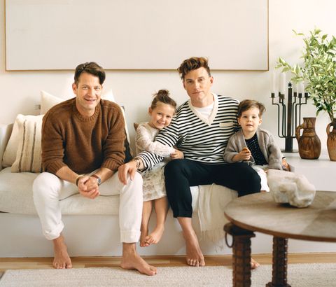 Image of renowned artist, Nate Berkus and Jeremiah Brent and her family